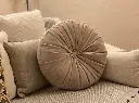 Almohadón Redondo con Pliegues (1).webp