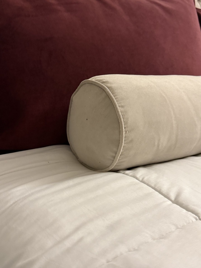Almohadón Velvet Roll